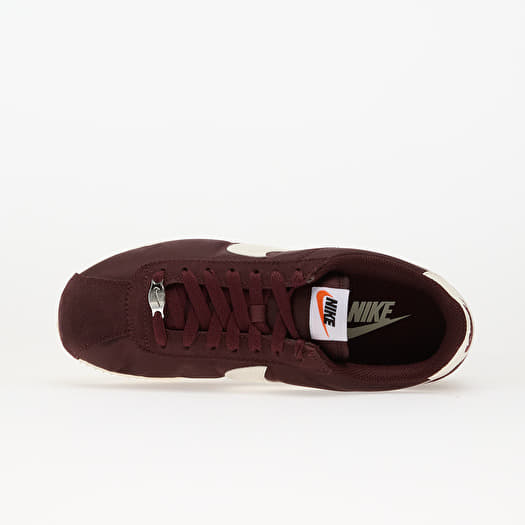 nike cortez womens burgundy