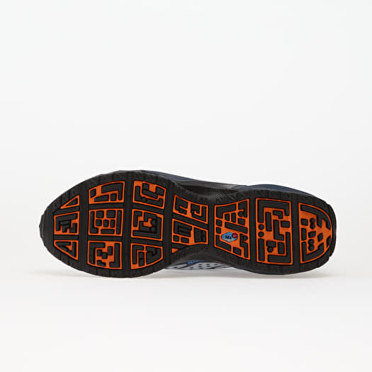 nike rubber bottom shoes