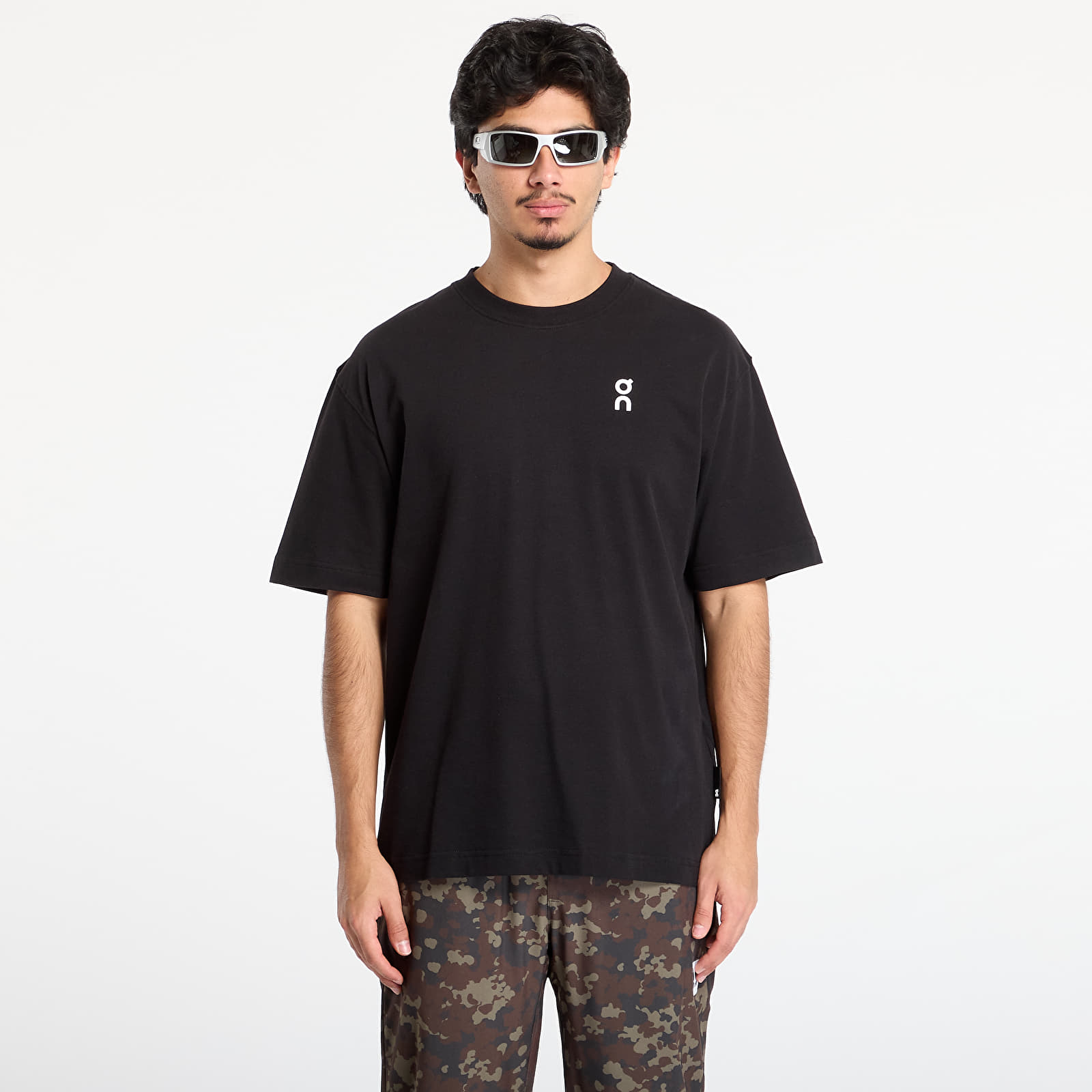 Meeste T-särgid On Club-T Graphic Black/ Olive