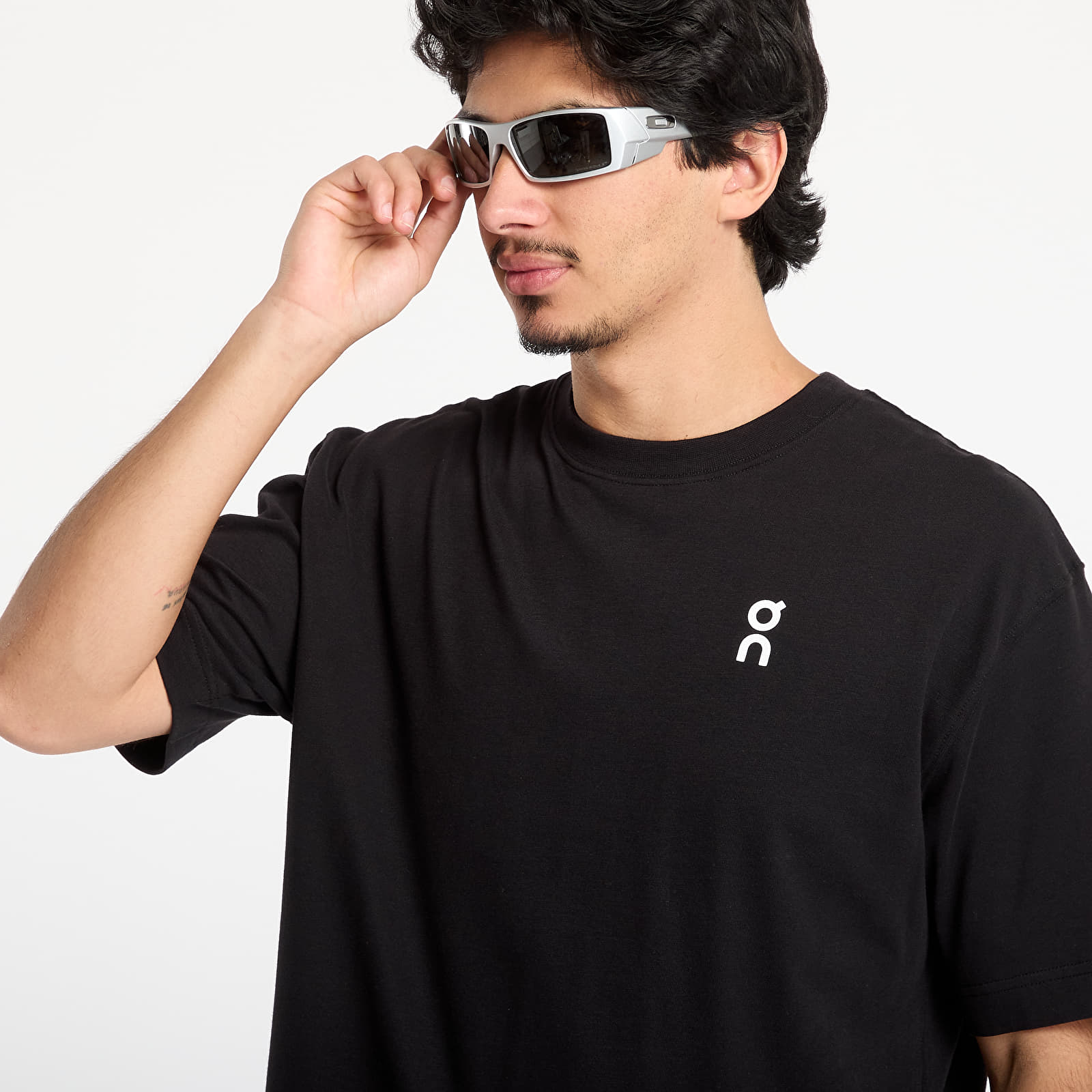 Meeste T-särgid On Club-T Graphic Black/ Olive