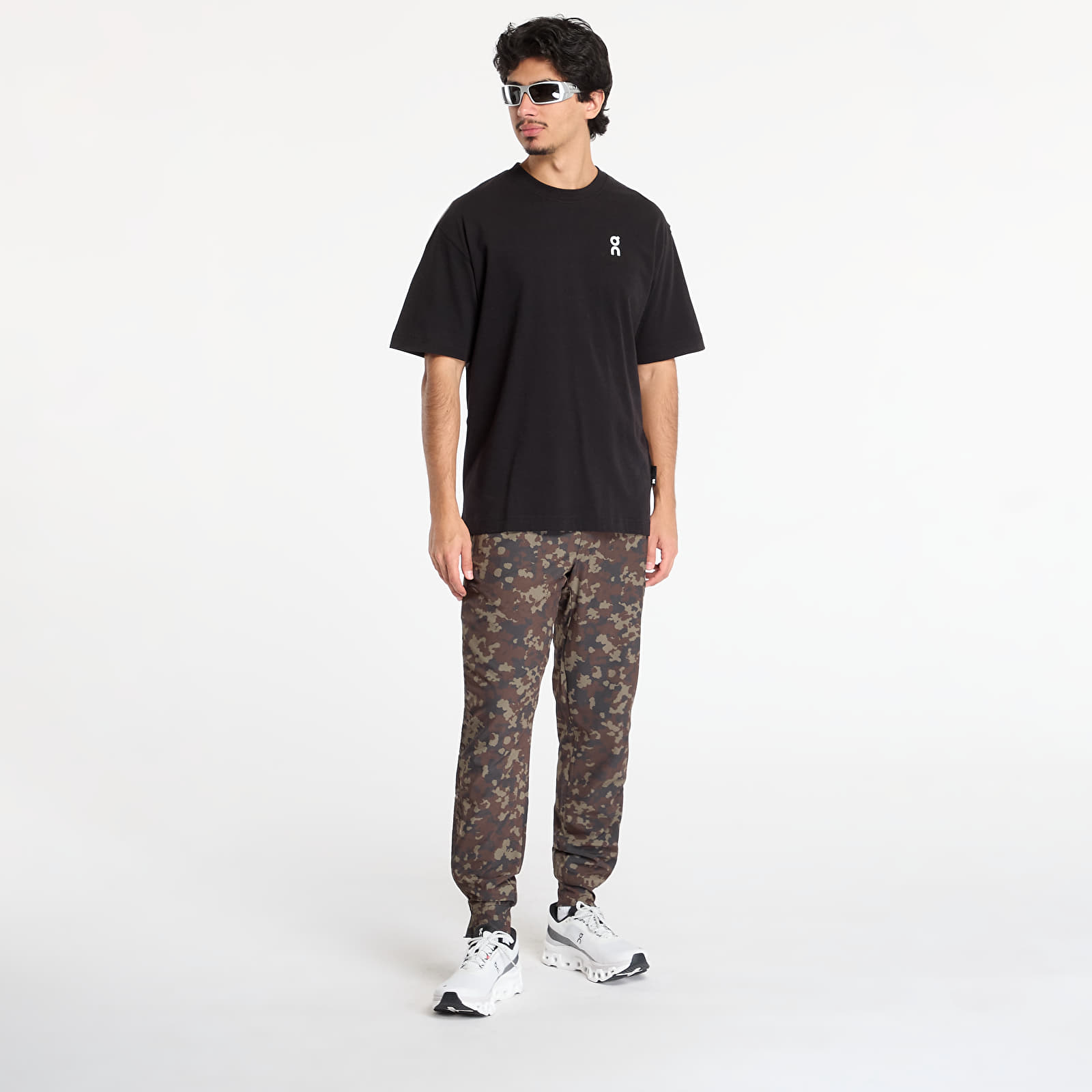 Meeste T-särgid On Club-T Graphic Black/ Olive