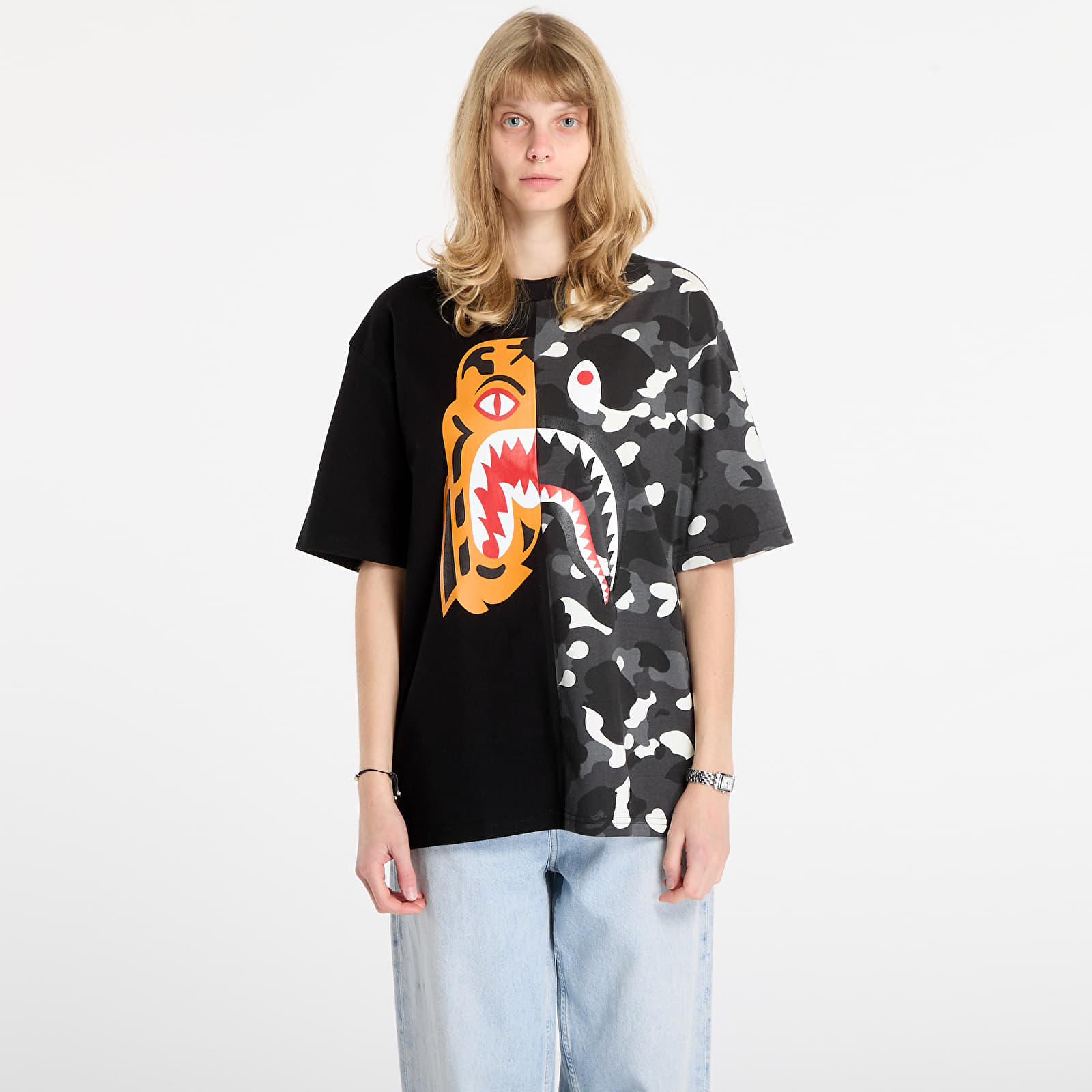 Meeste T-särgid A BATHING APE City Camo Tiger Shark Relaxed Fit Tee UNISEX Black
