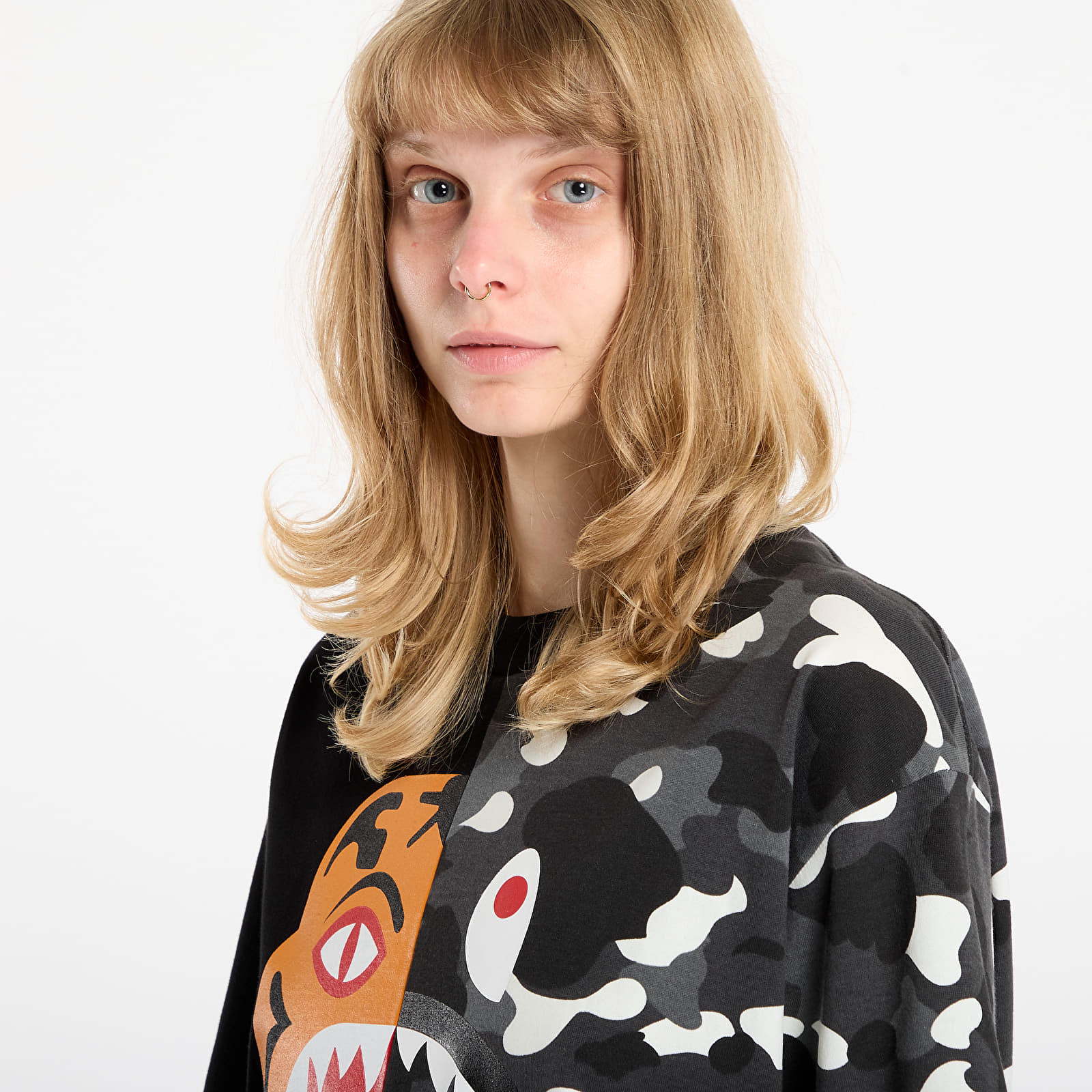 Meeste T-särgid A BATHING APE City Camo Tiger Shark Relaxed Fit Tee UNISEX Black