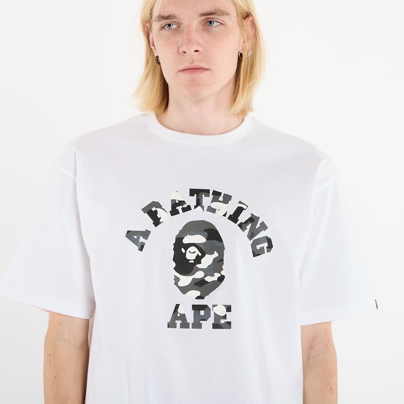 Men's T-shirts A BATHING APE City Camo College Tee UNISEX White