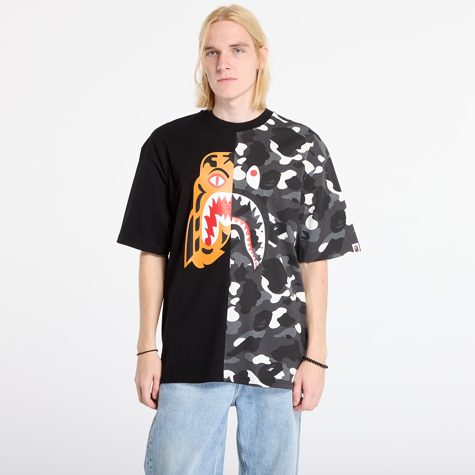 Meeste T-särgid A BATHING APE City Camo Tiger Shark Relaxed Fit Tee UNISEX Black