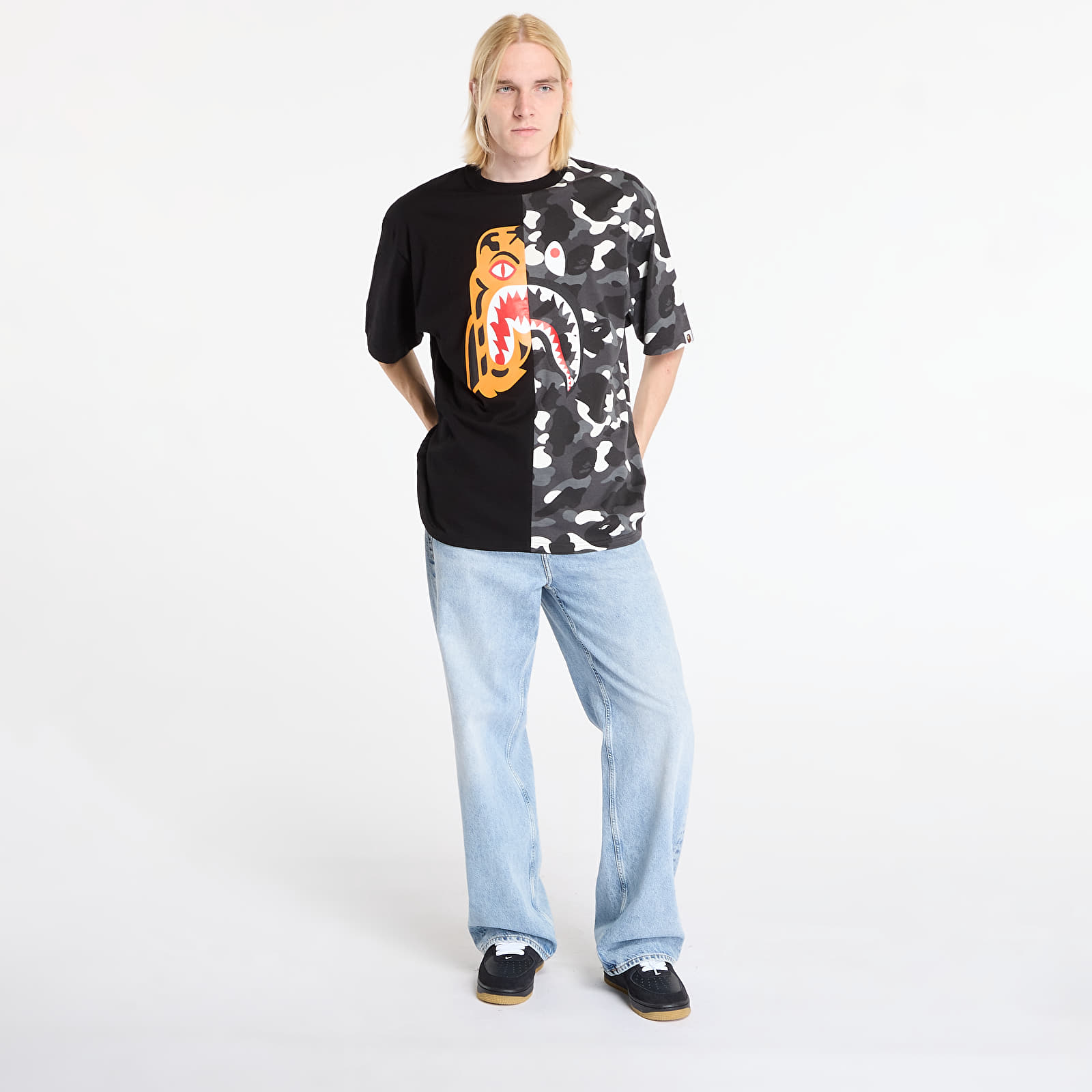 Meeste T-särgid A BATHING APE City Camo Tiger Shark Relaxed Fit Tee UNISEX Black