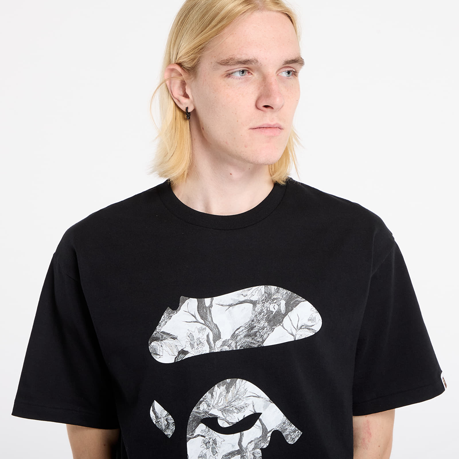 T-shirts de homem A BATHING APE Tree Edge Camo Ape Face Tee UNISEX Black/ White