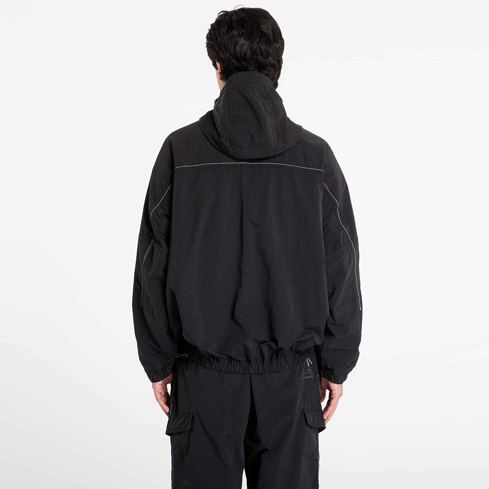 Meeste jakid ROA x And Wander Garment Dye Nylon Hooded Jacket UNISEX Black