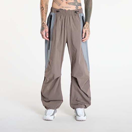 Nike Tech Men's Dri-FIT Woven Color-Block Oversized Pants Cave Stone/ Cool Grey/ Black