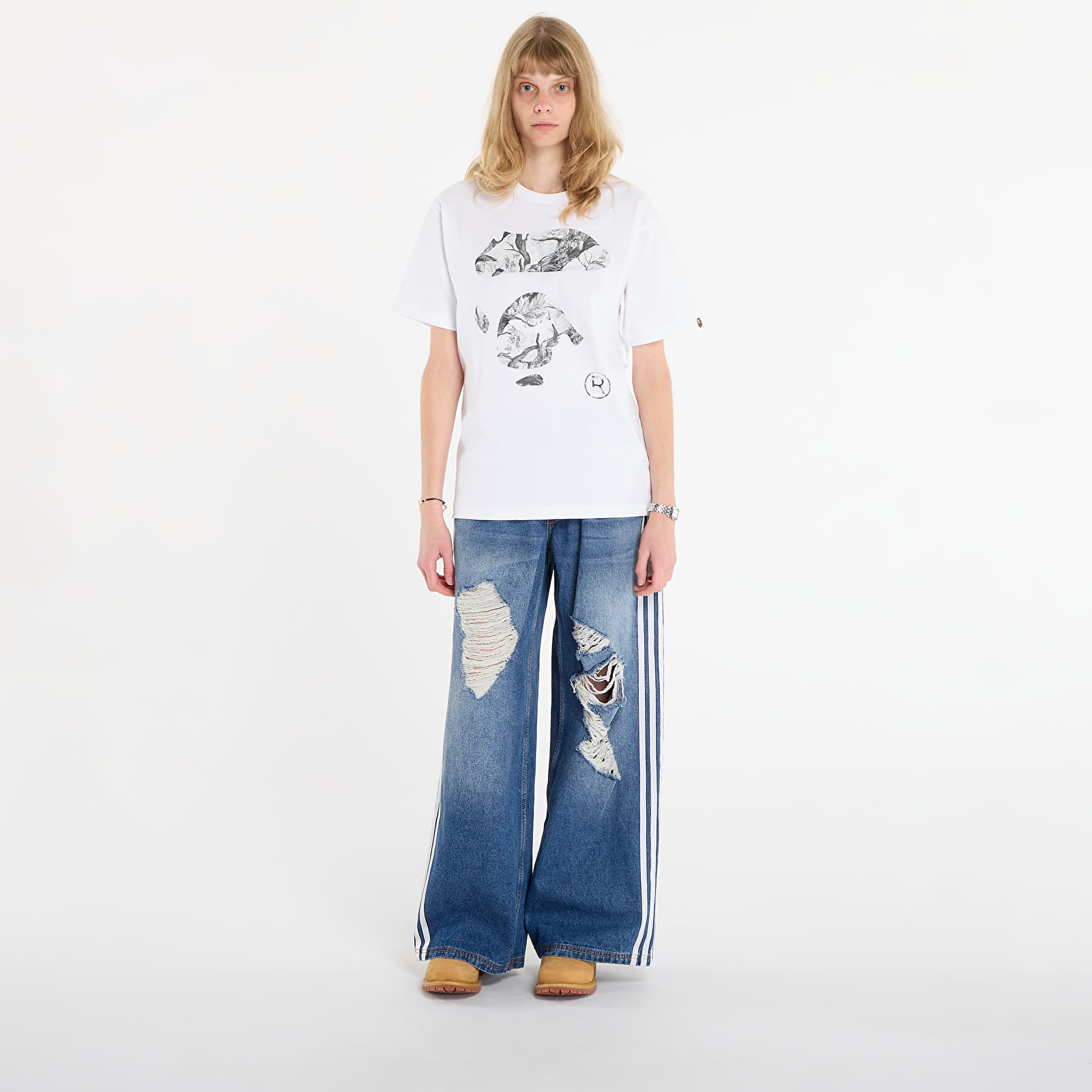 T-shirty męskie A BATHING APE Tree Edge Camo Ape Face Tee UNISEX White