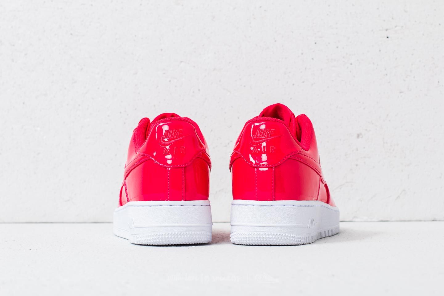 Nike air online force siren red