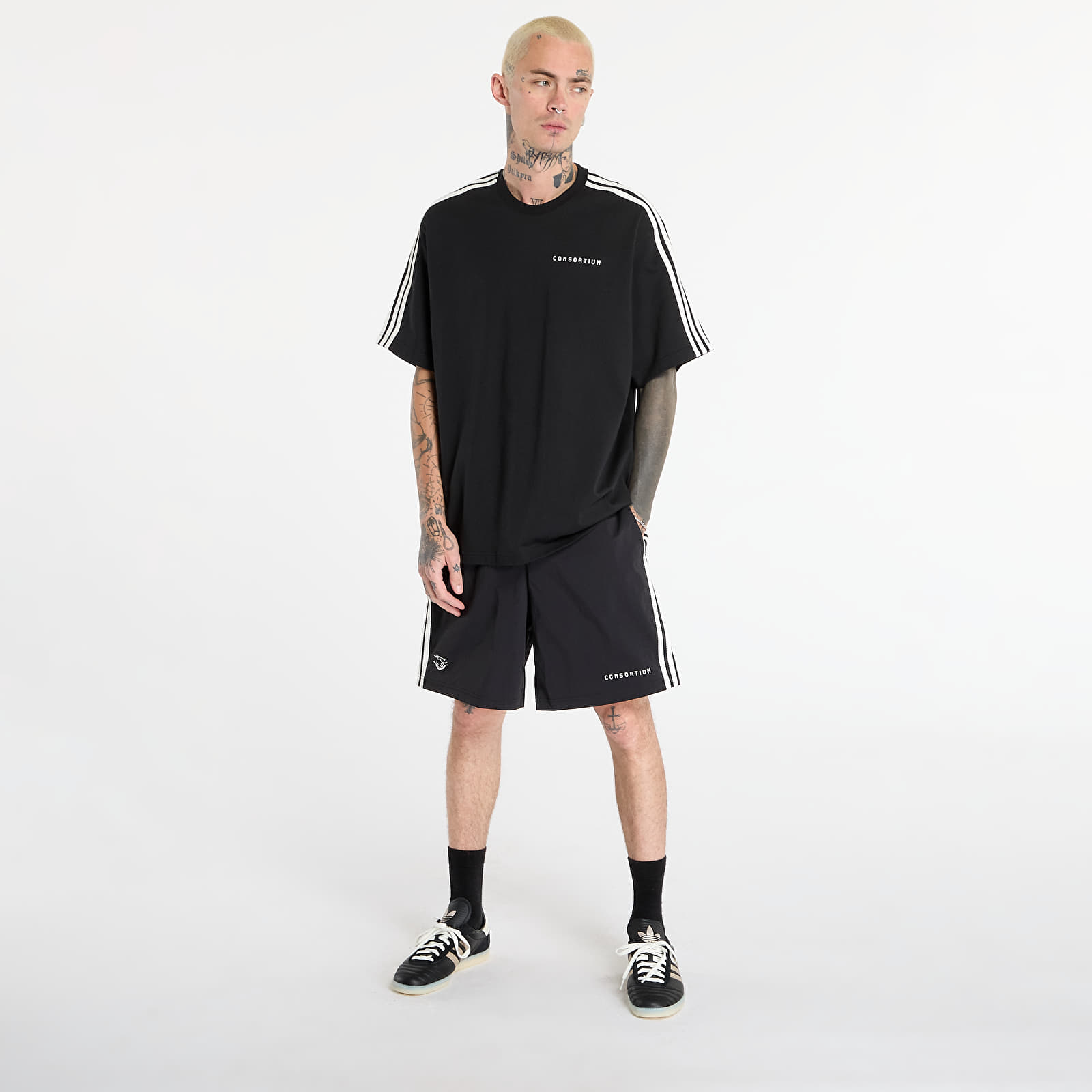 Shorts - Männer adidas Shorts By Consortium Black