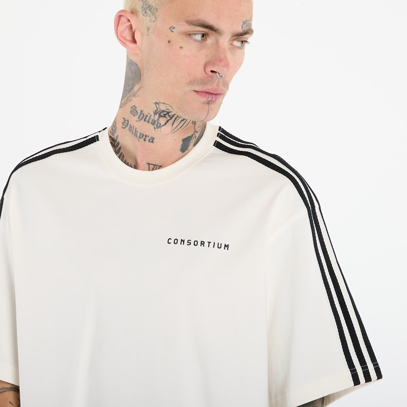 Magliette da uomo adidas T-Shirt by Consortium Chalk White
