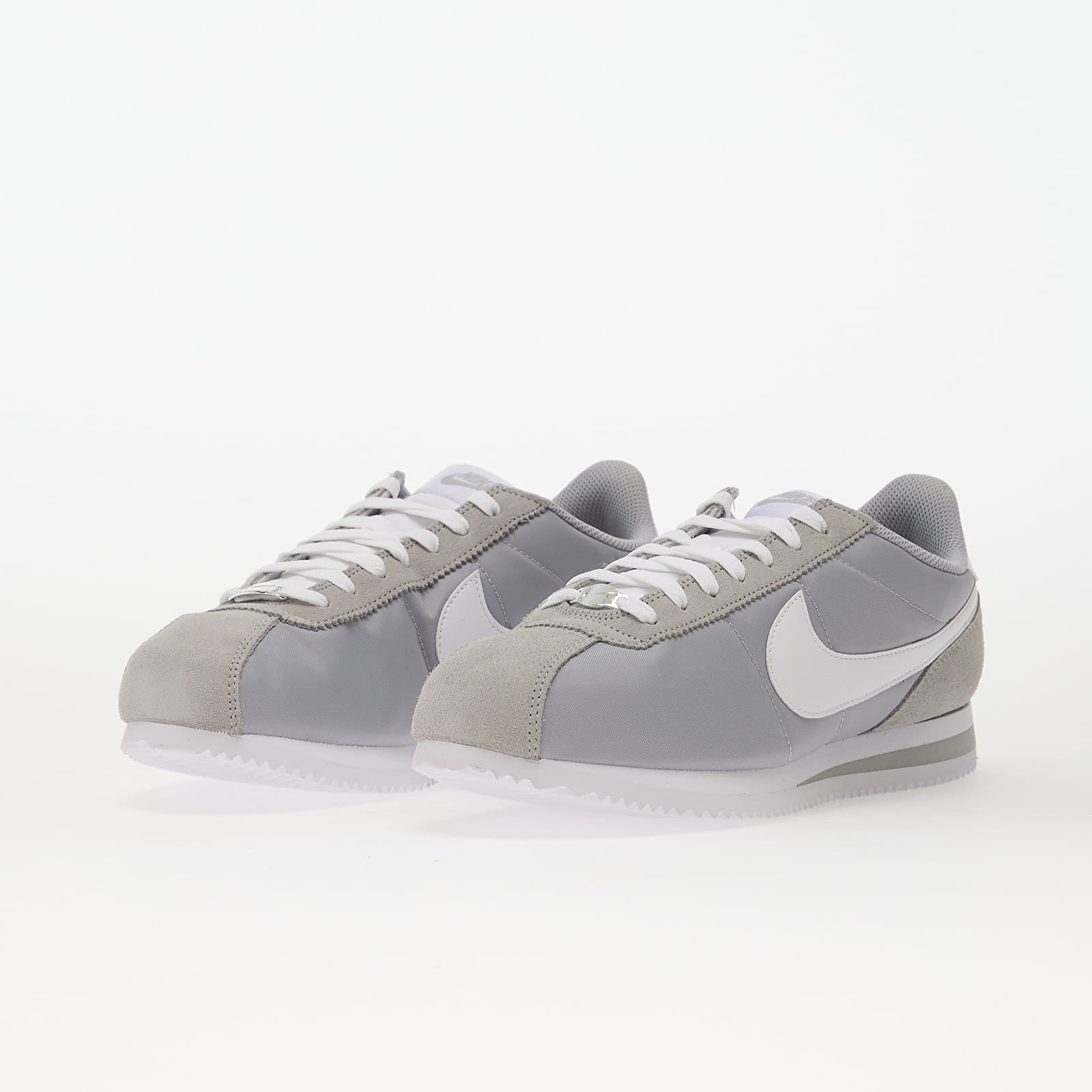 Skor för män Nike Cortez Textile Flt Silver/ White