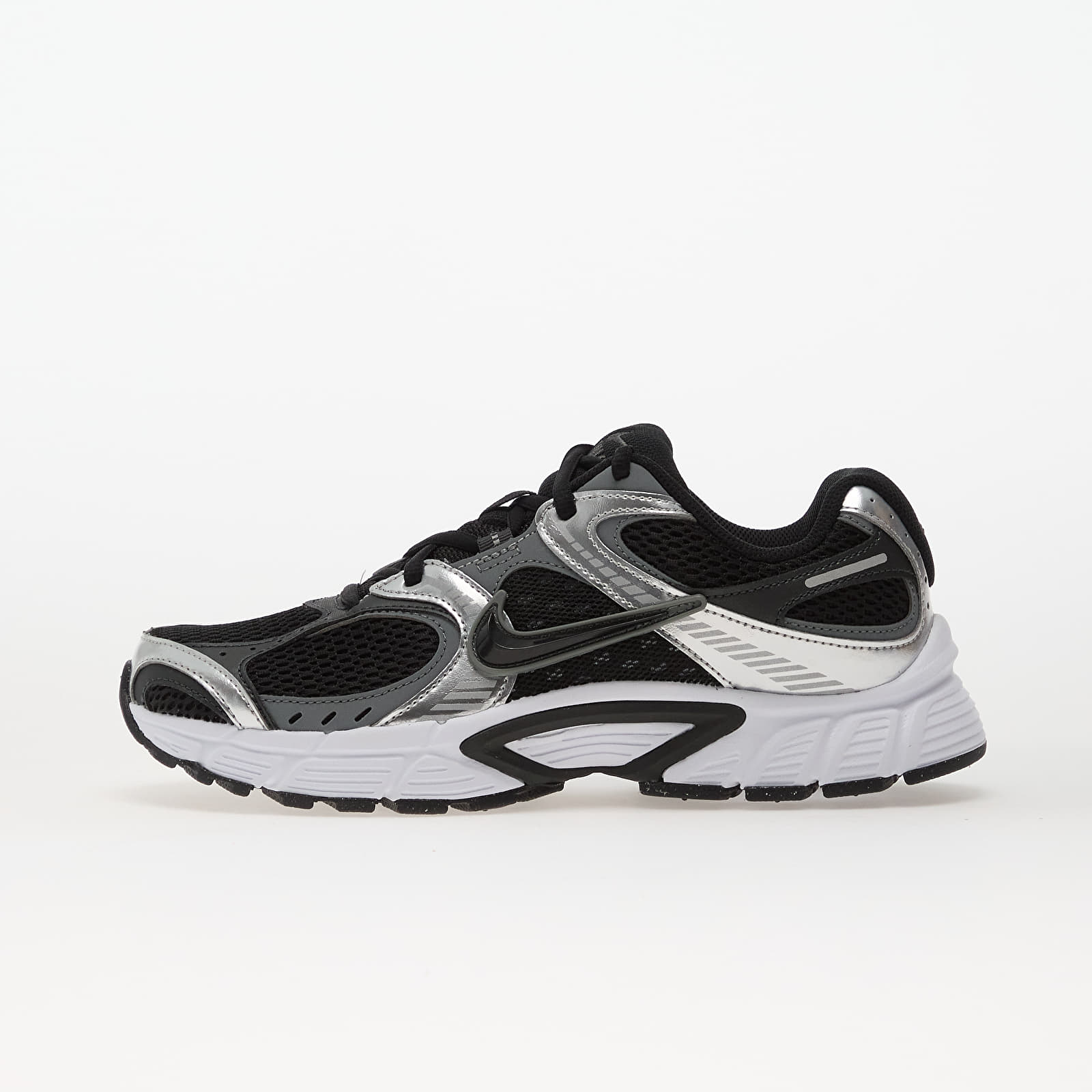 Încălțăminte și sneakerși pentru bărbați Nike V5 Rnr Black/ Black-Anthracite-Smoke Grey