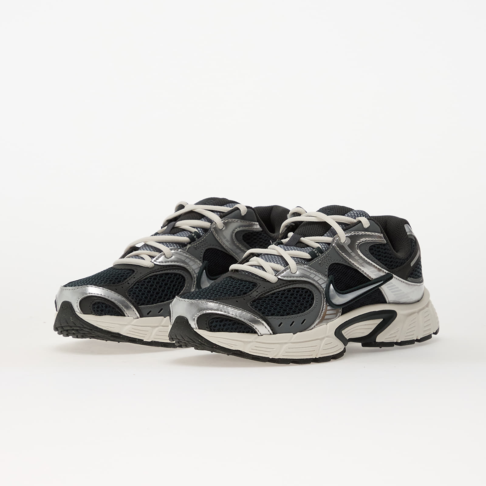Buty damskie Nike V5 Rnr Seaweed/ Metallic Silver-Anthracite