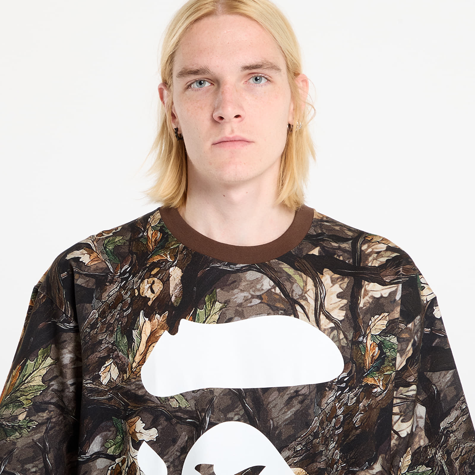 T-skjorter for menn A BATHING APE Tree Edge Camo Ape Face Relaxed Fit Tee UNISEX Brown
