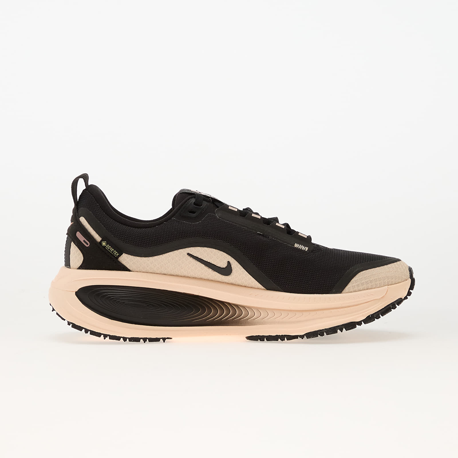 Dámské tenisky a boty Nike Vomero 18 Gore-Tex Black/ Black-Crimson Tint-Black