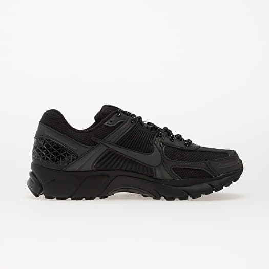 Încălțăminte și sneakerși pentru bărbați Nike Zoom Vomero 5 Se