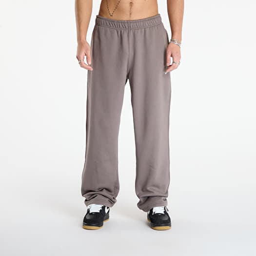 Nike Solo Swoosh Men's Fleece Open-Hem Pants Cave Stone/ Cave Stone/ White