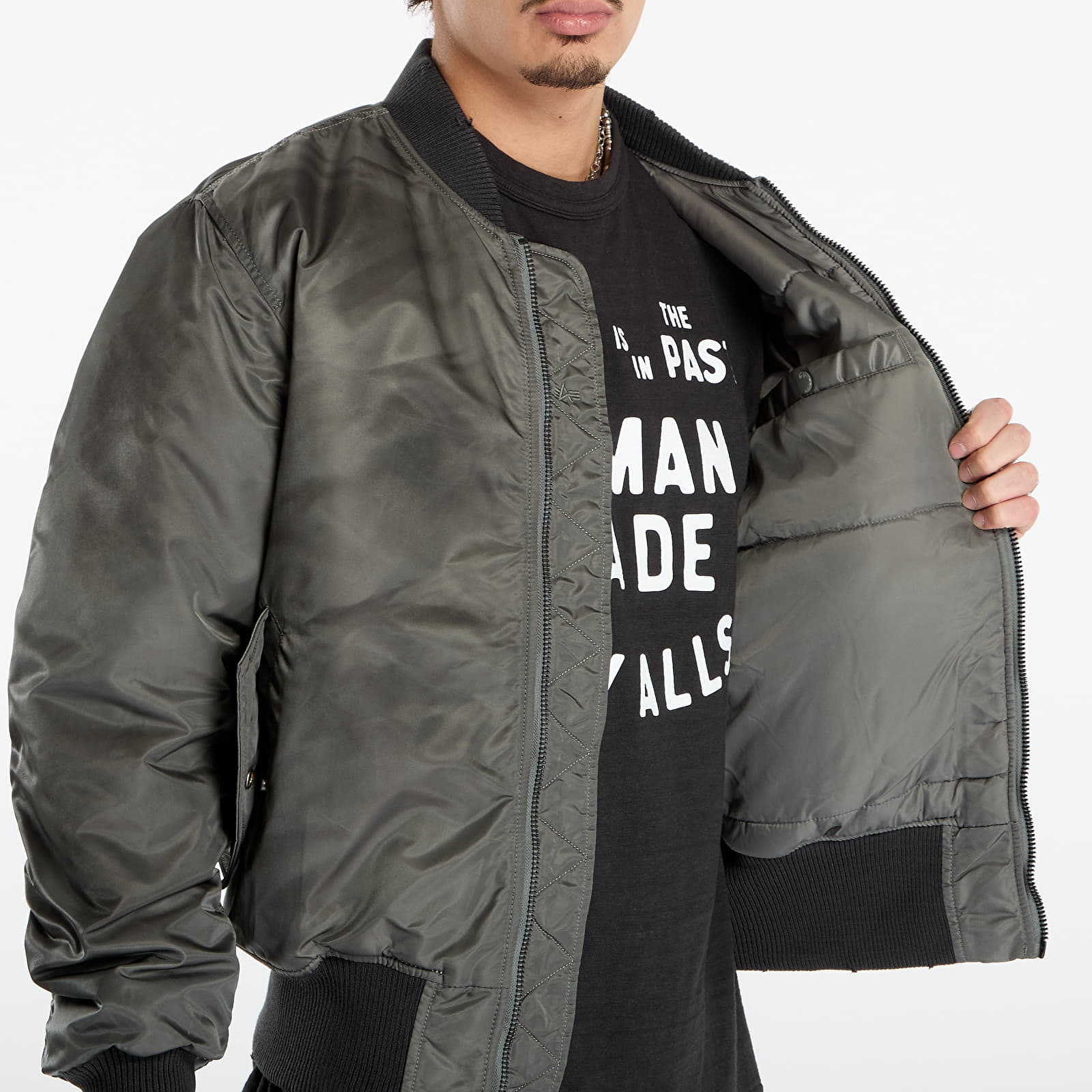 Herenjassen Alpha Industries MA-1 Distressed Vintage Green