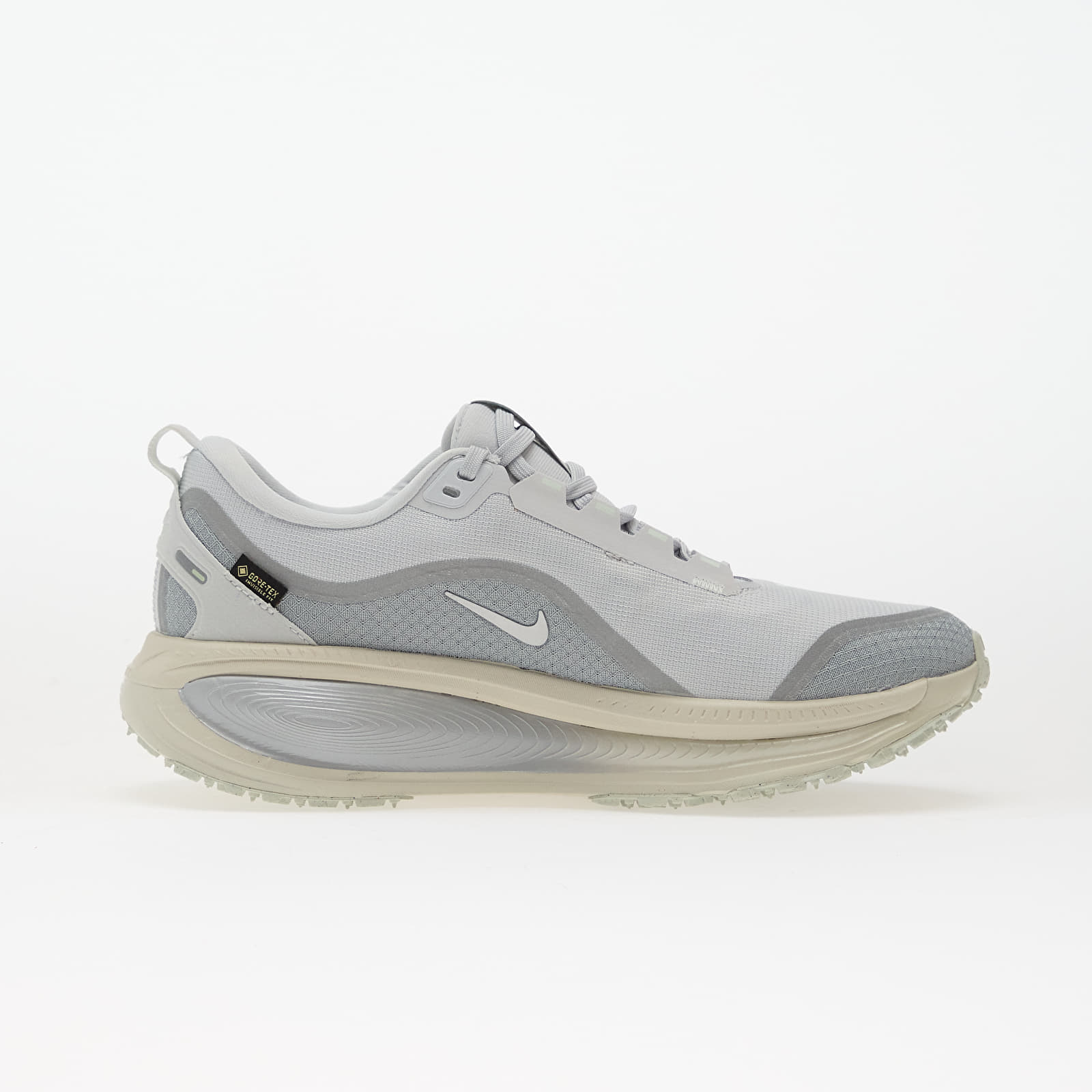 Pánské tenisky a boty Nike Vomero 18 Gore-Tex Pure Platinum/ Metallic Silver
