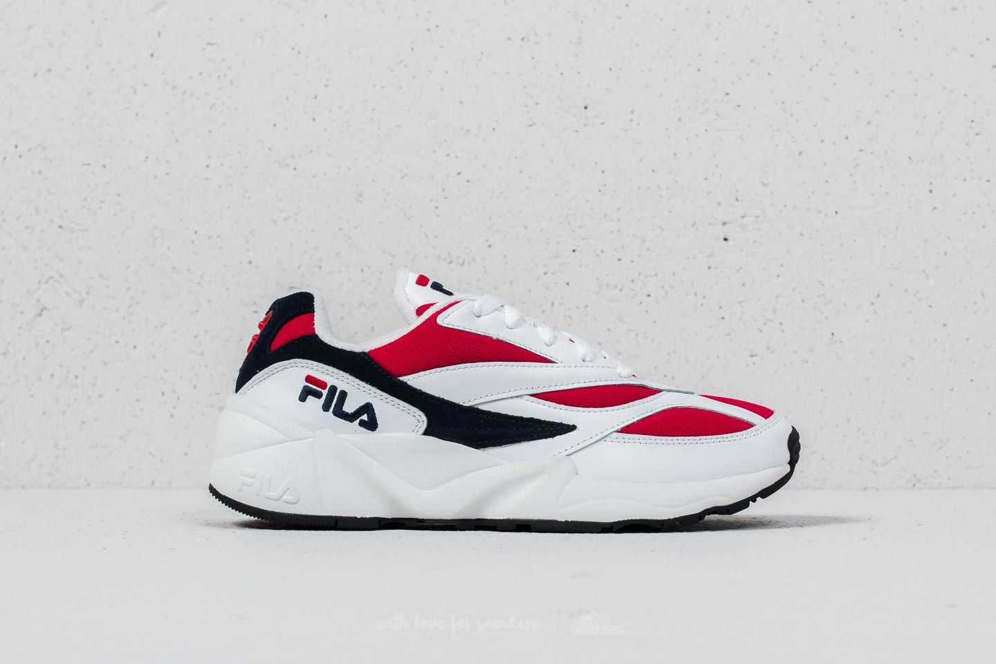 Fila venom white red hotsell