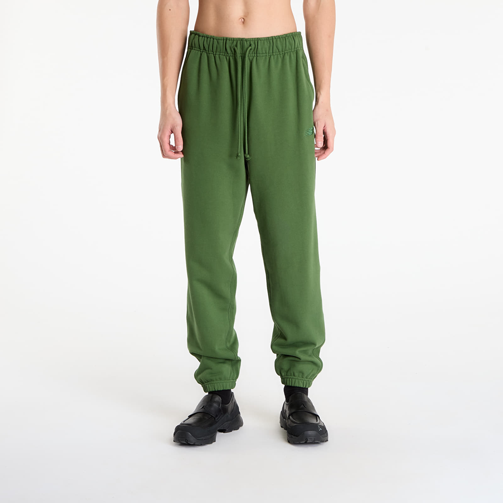 Trenerke New Balance Athletics French Terry Jogger Dark Alpine Green