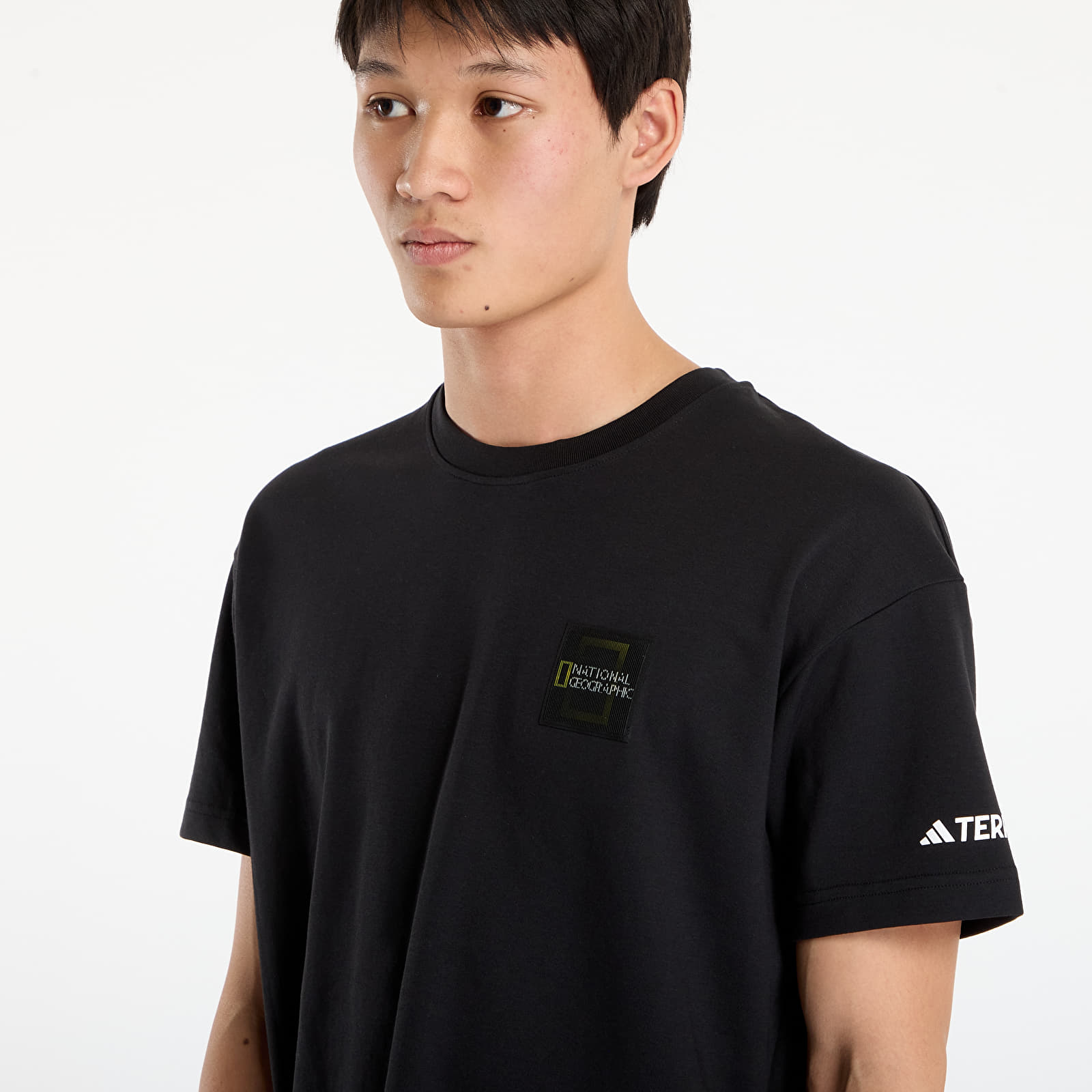 T-särgid adidas National Geographic Graphic Short Sleeve T-Shirt Black/ White
