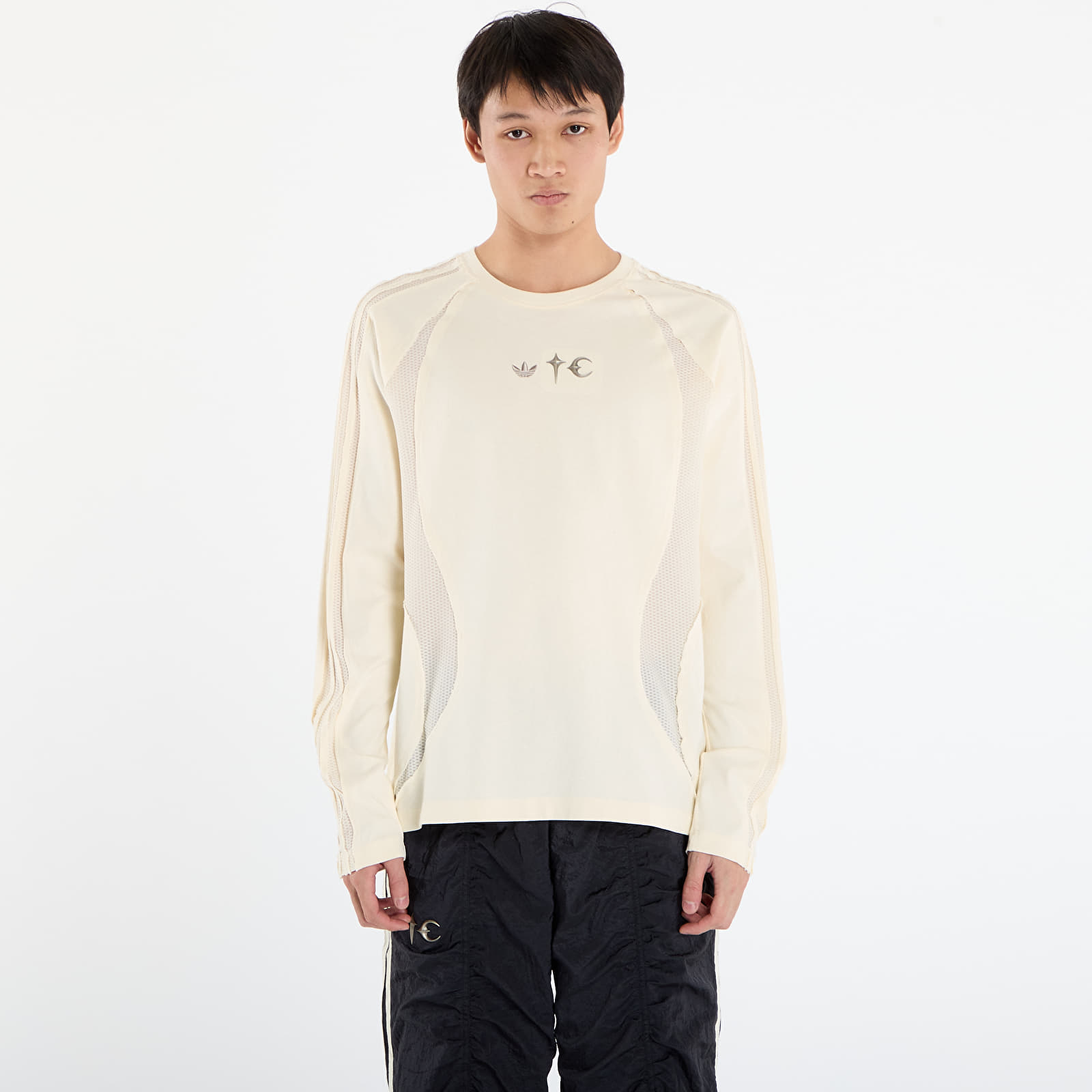 T-shirts adidas x Thug Club Teamgeist T-Shirt Ls Cream White/ Silver Met.