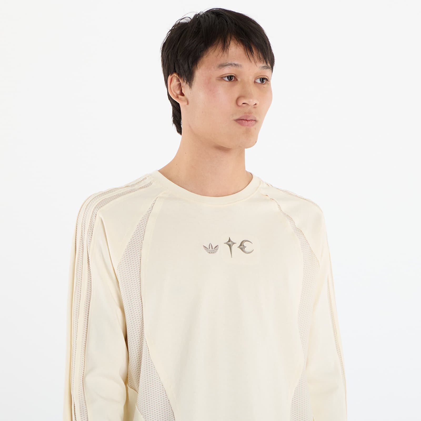 T-shirts adidas x Thug Club Teamgeist T-Shirt Ls Cream White/ Silver Met.