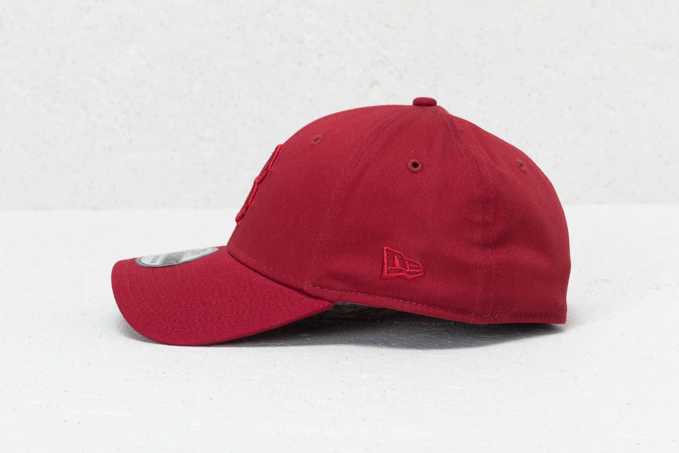 Caps New Era 39Thirty MLB League Essential Boston Red Sox Cap Cardinal