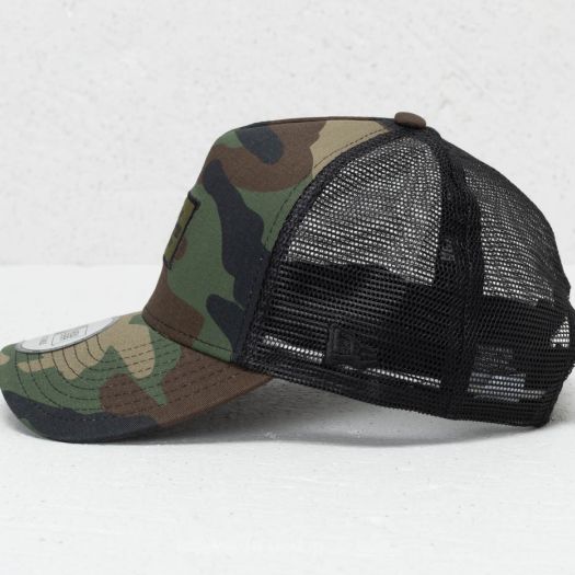Casquette Snapback Camionneur Vintage Black Clover - Camo Noir - Taille Réglable