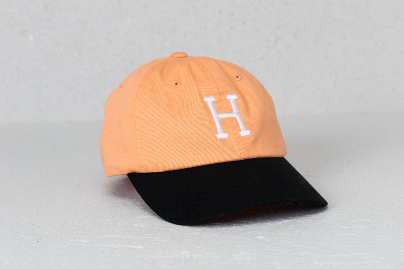 Kšiltovky HUF Classic H Curved Visor Cap Peach