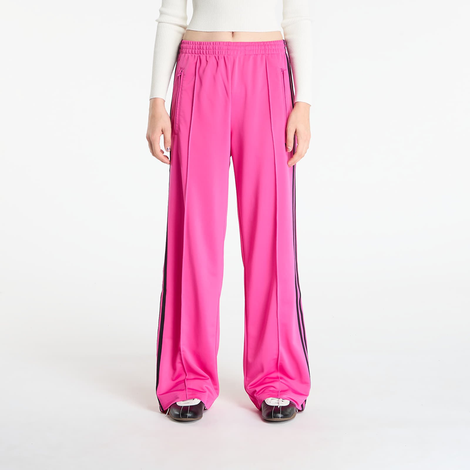 Pantaloni de trening adidas Adicolor Classic Firebird Loose Track Tracksuit Bottoms Semi Lucid Fuchsia M