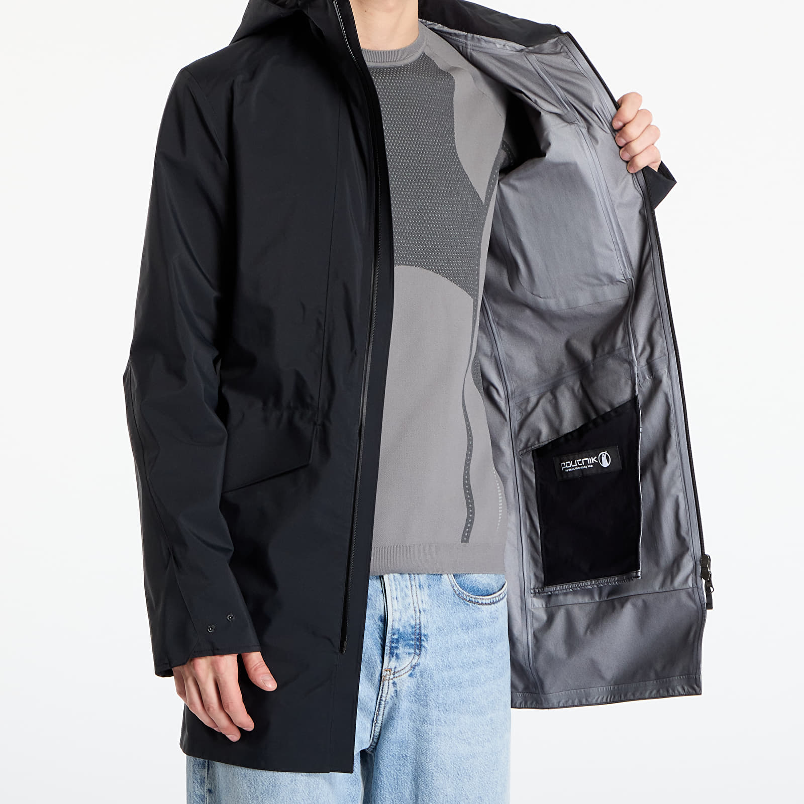 Jakne Poutnik by Tilak Shield Coat Black
