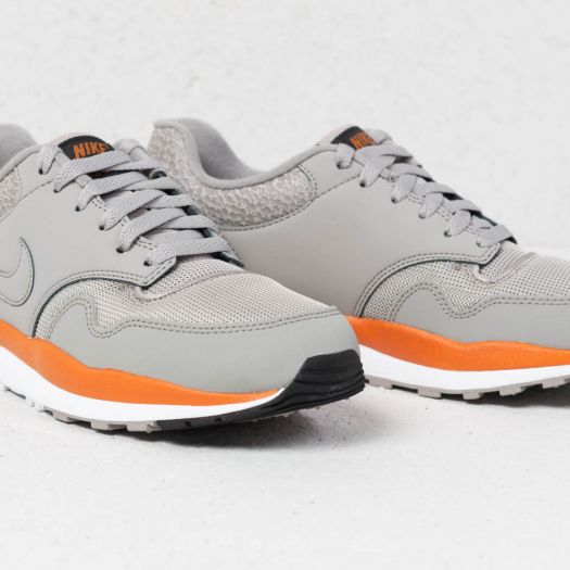 Nike air safari cobblestone shop