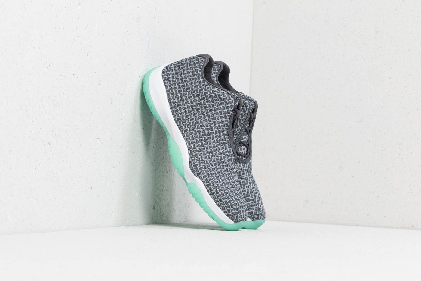 Men s shoes Air Jordan Future Low Wolf Grey Emerald Rise Footshop