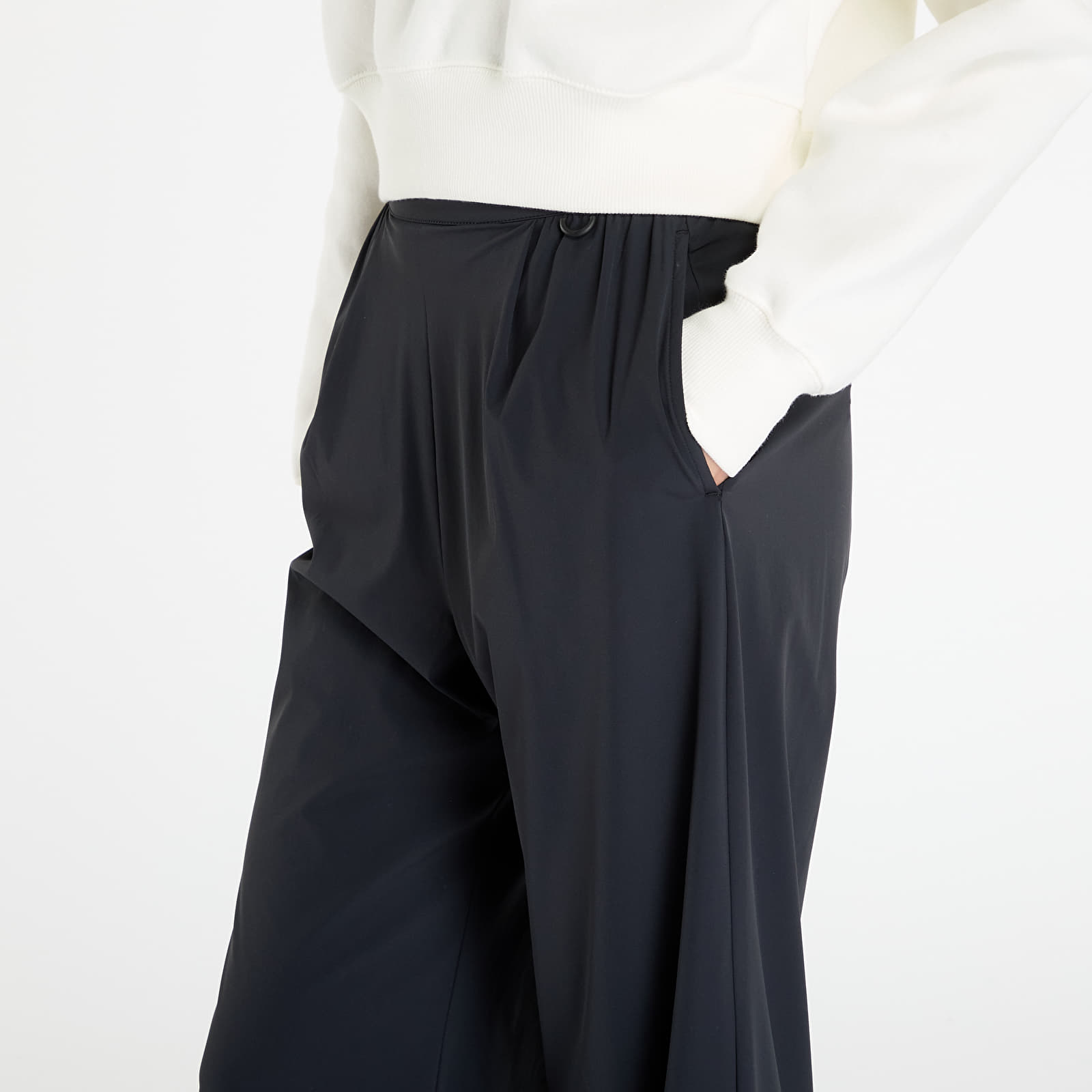 Hosen für Frauen Nike 24.7 PerfectStretch Women's Dri-FIT High-Waisted Loose Wide-Leg Pants Black/ Dk Smoke Grey