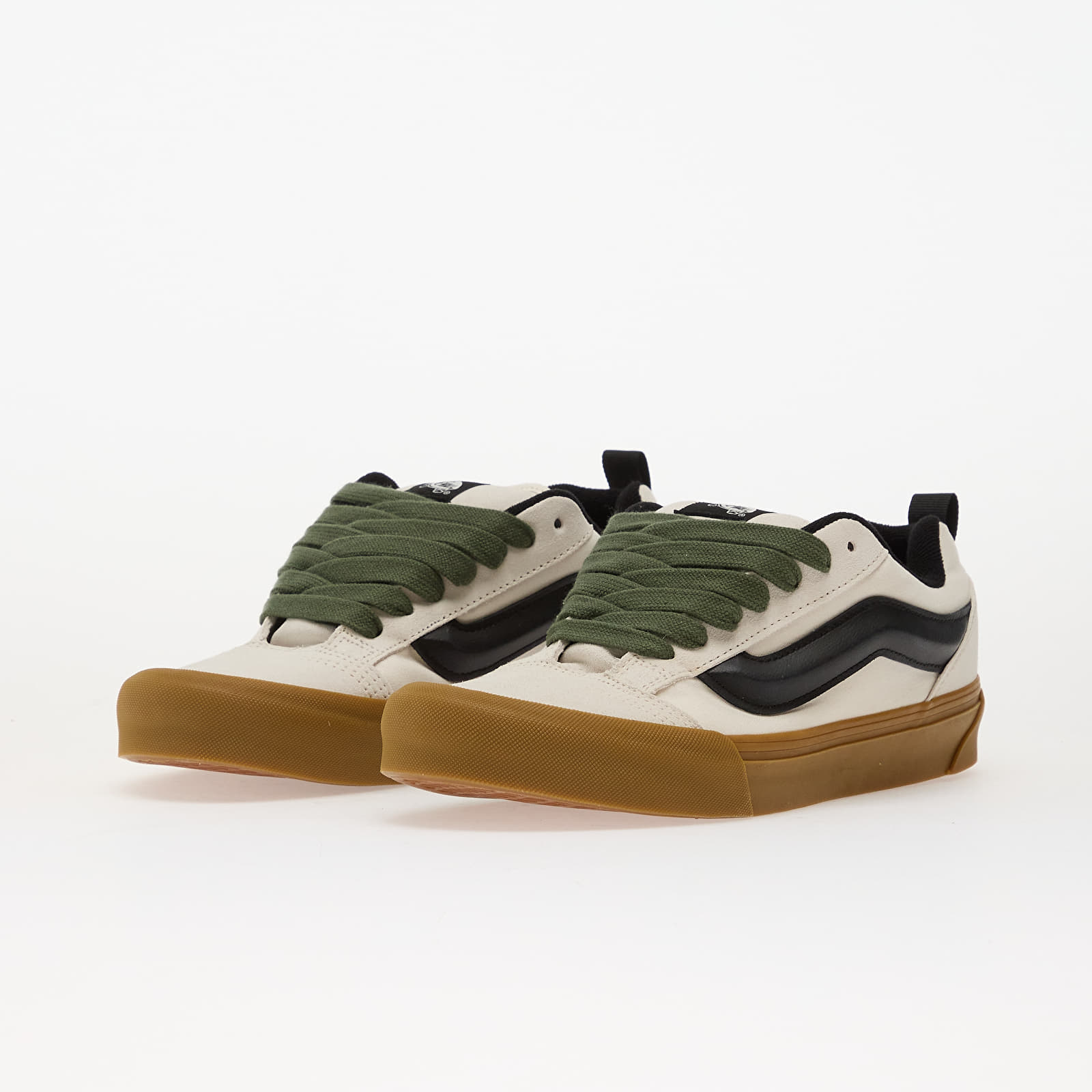 Chaussures et baskets homme Vans Knu Skool Gum White/ Black