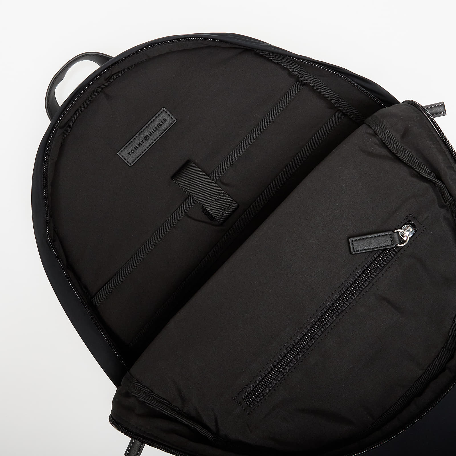 Muški ruksaci Tommy Hilfiger Th Nylon Daily Backpack Black