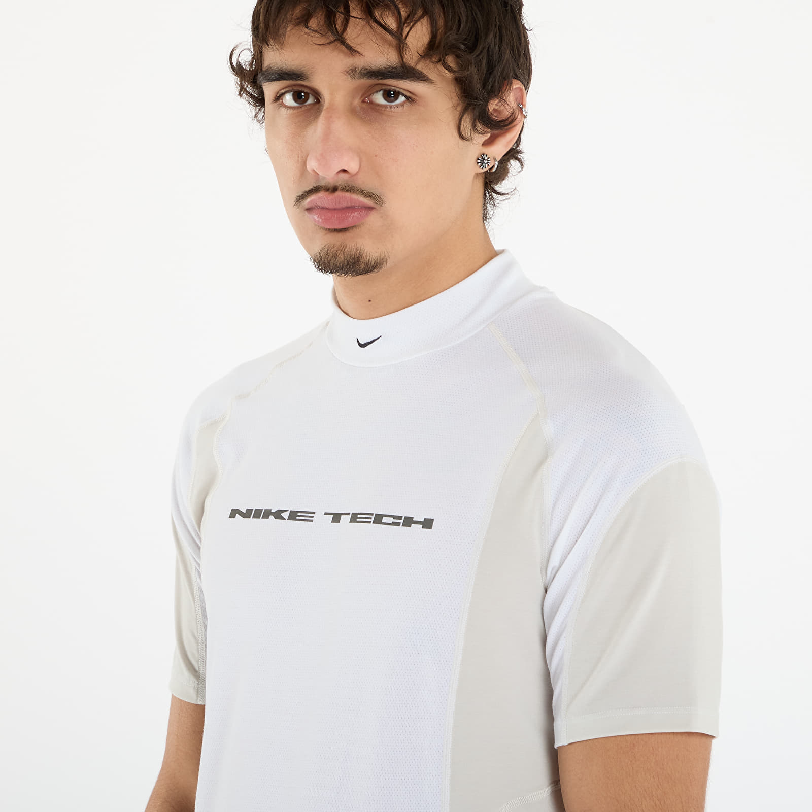 T-skjorter Nike Tech Men's Dri-FIT Short-Sleeve Base Layer White/ Light Bone/ Light Bone/ Black