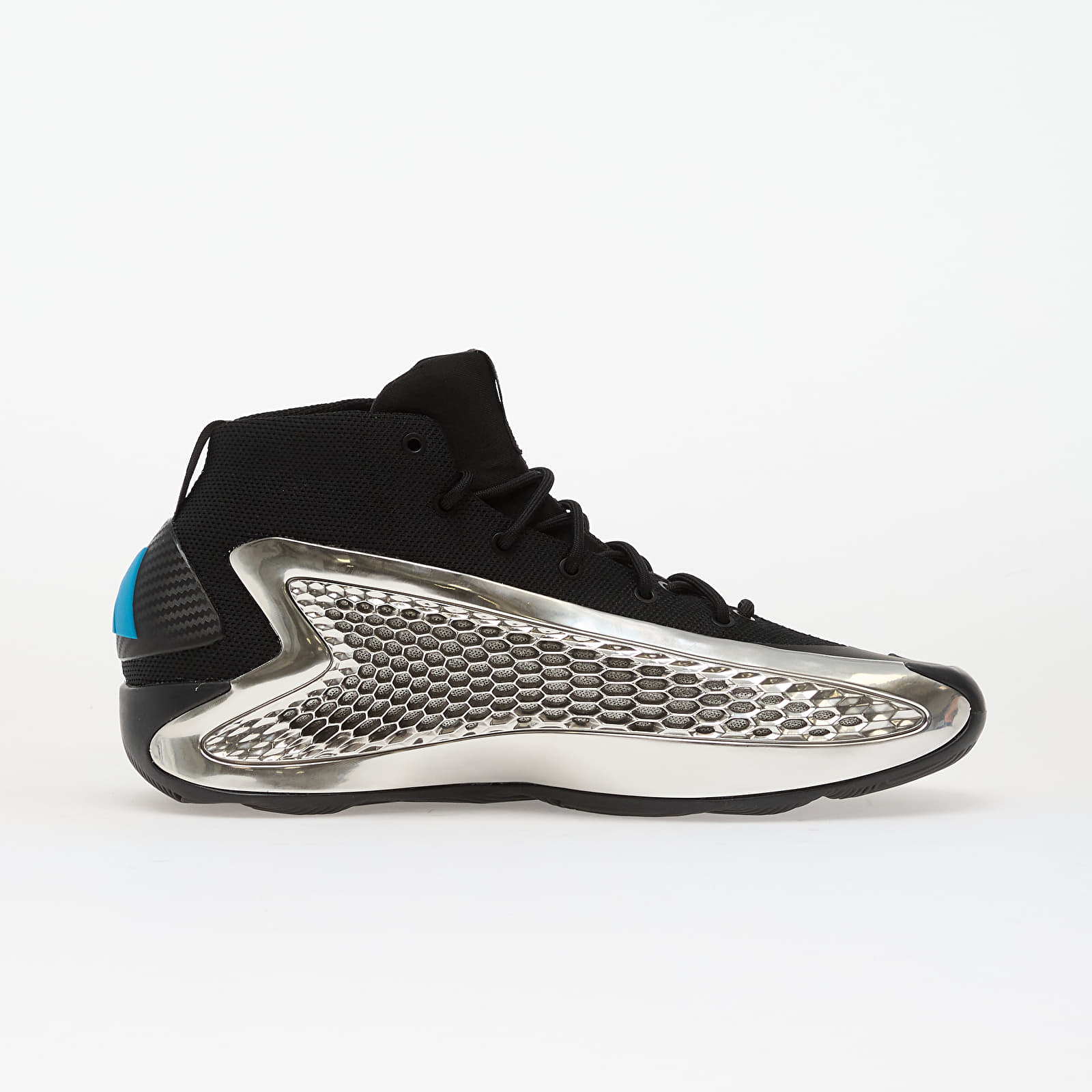 Miesten kengät adidas Anthony Edwards 1 Core Black/ Silver Metallic/ Core Black