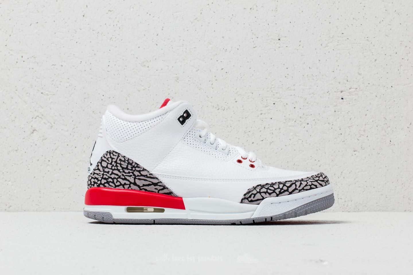 Air jordan 3 retro white fire store red cement grey black