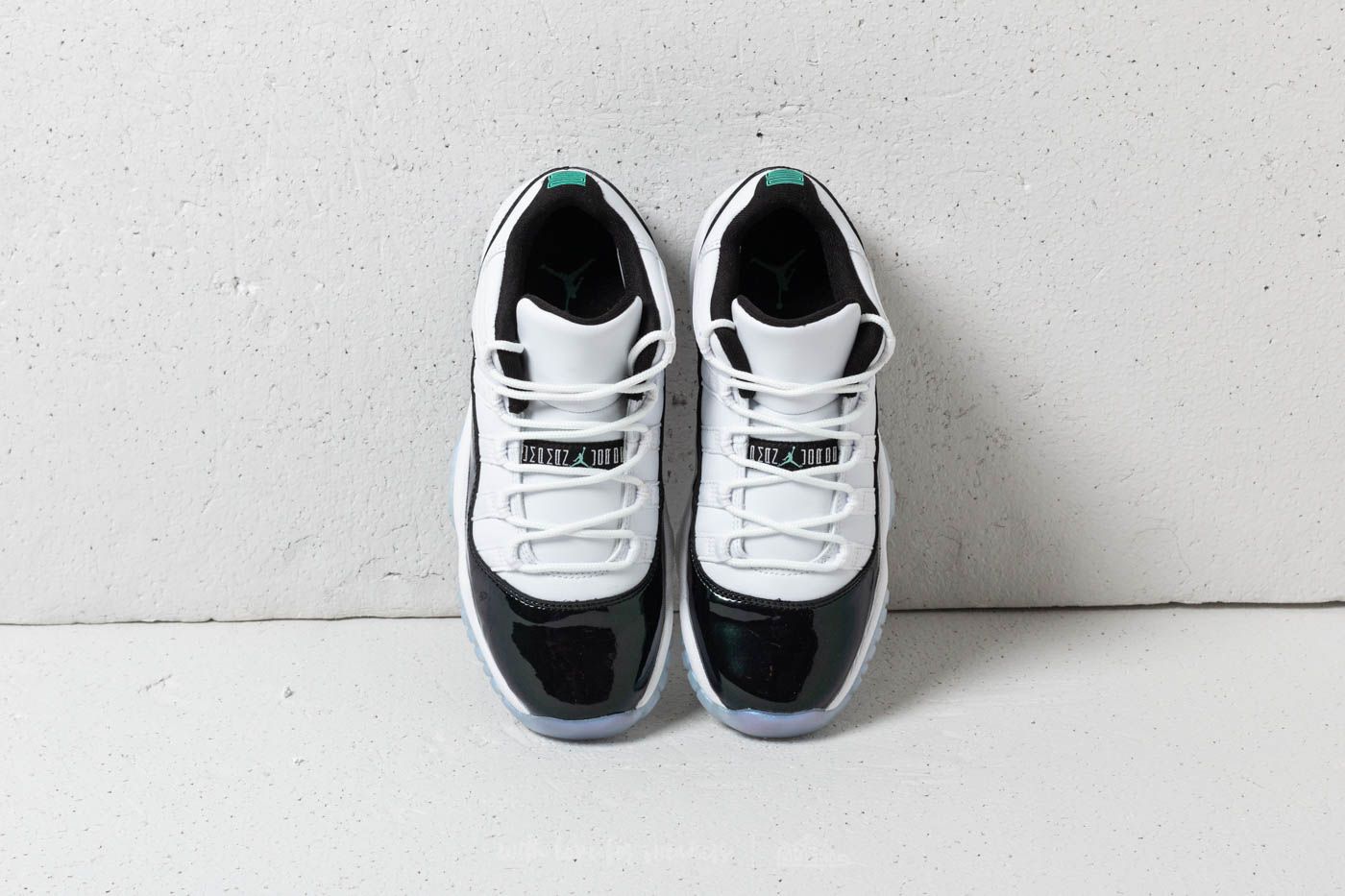 Emerald top rise 11s