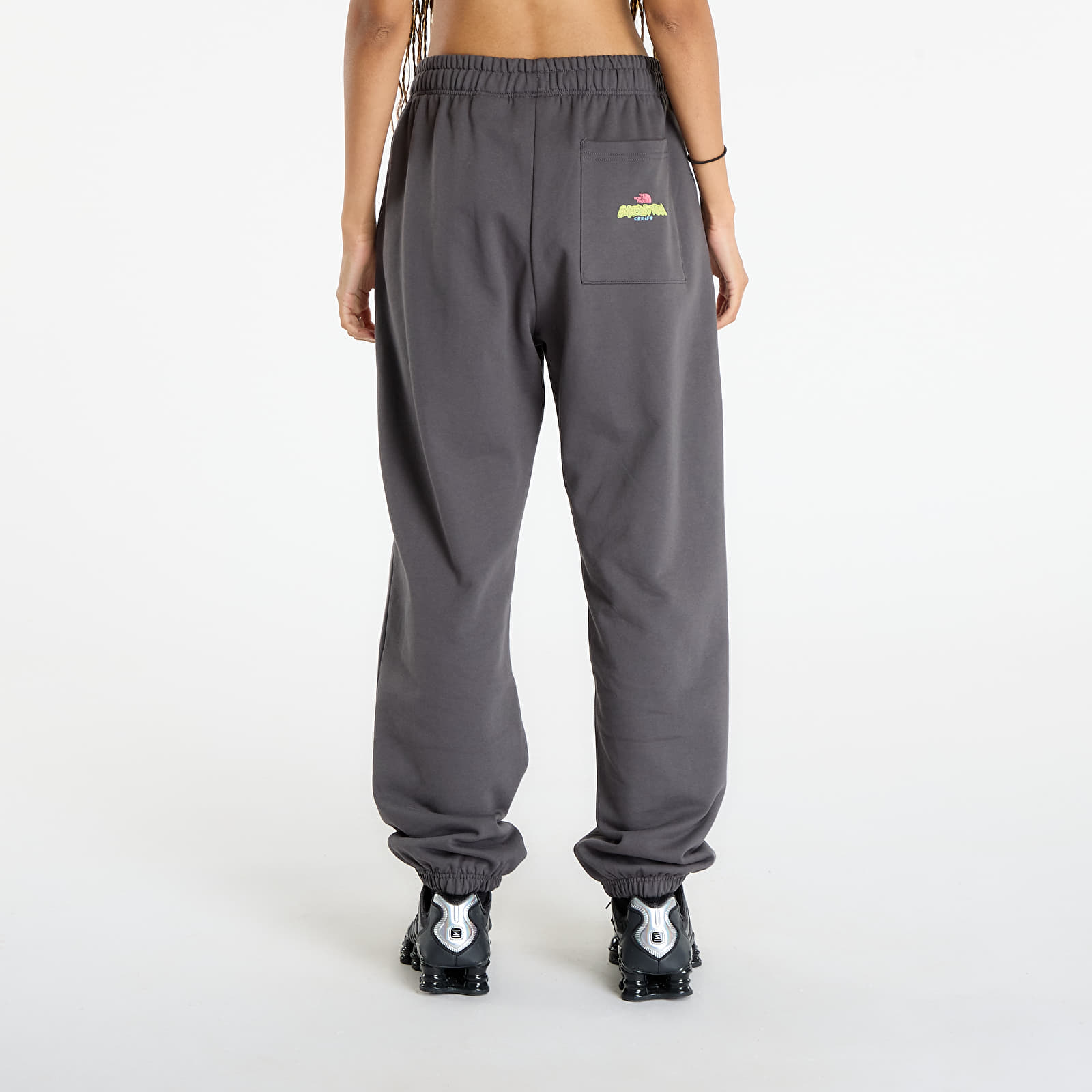Jogger-housut The North Face U Expedition Celebration Relaxed Jogger UNISEX Anthracite Grey
