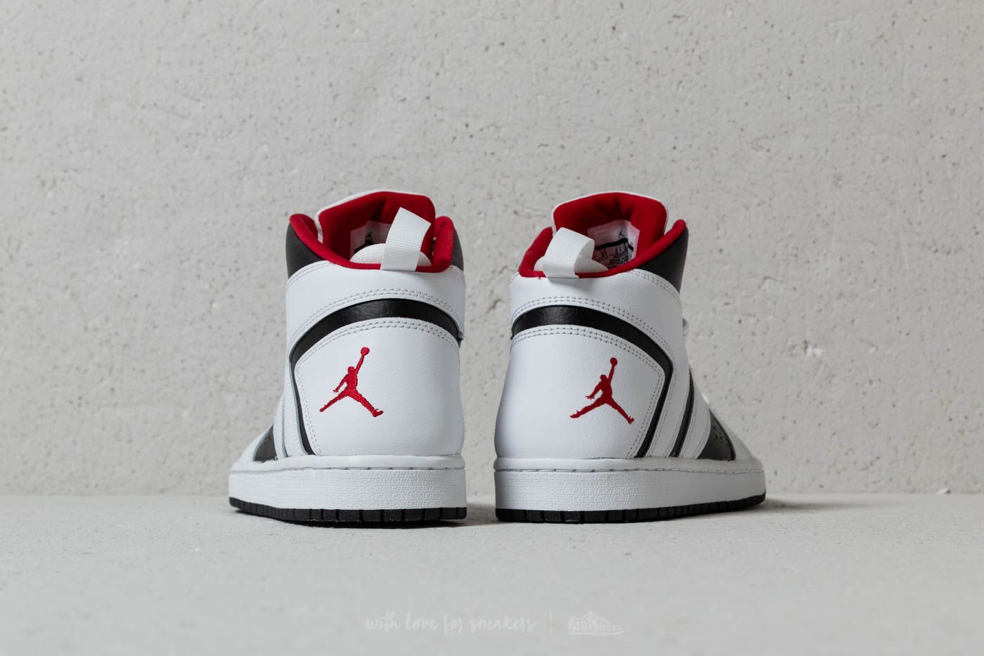 Sko til kvinder Jordan Flight Legend BG White/ Gym Red-Black