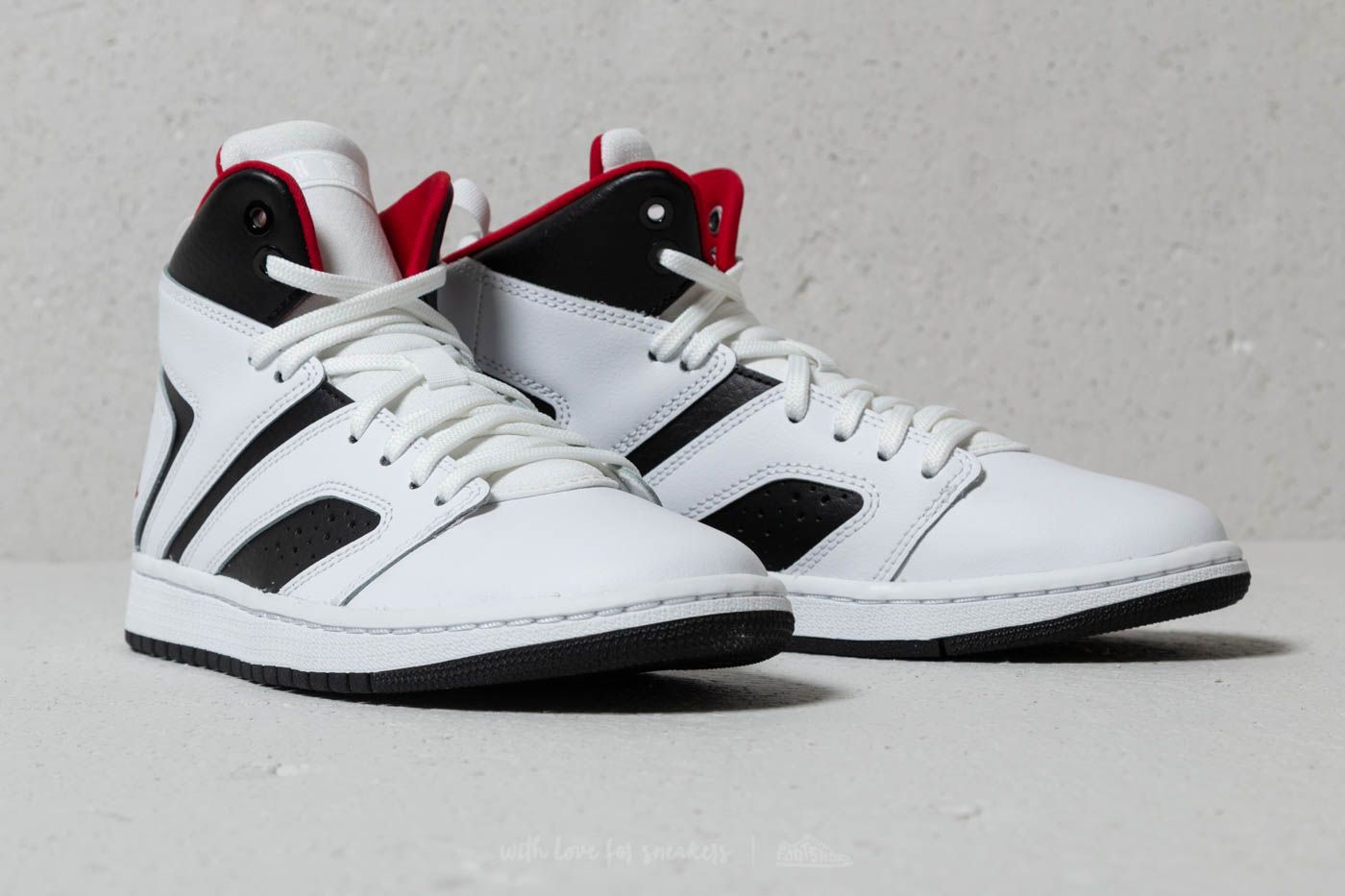 Sko til kvinder Jordan Flight Legend BG White/ Gym Red-Black