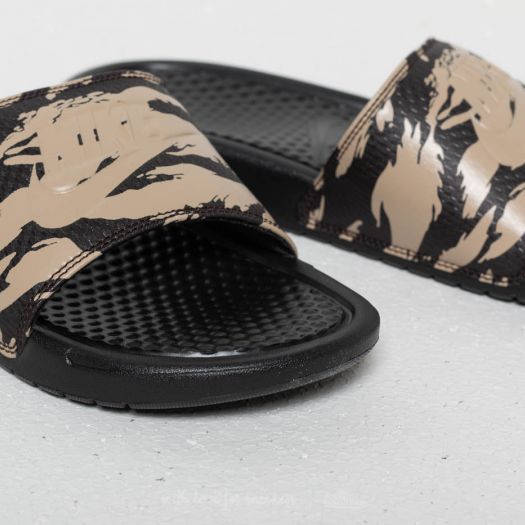 Velvet nike slides 2025