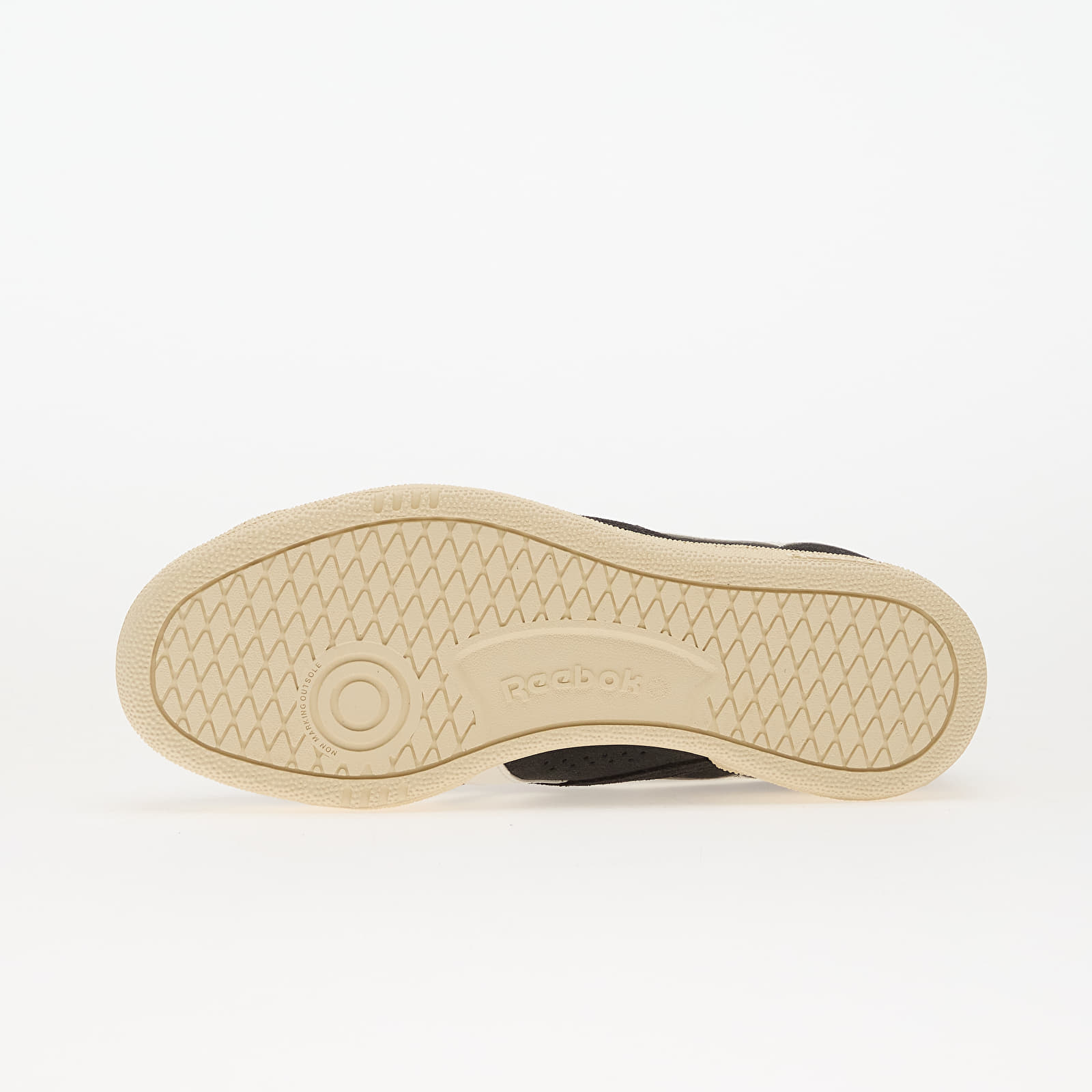 Pánské tenisky a boty Reebok x Grounds Uk Club C Washedblack/ Paperwhite/ Chalk